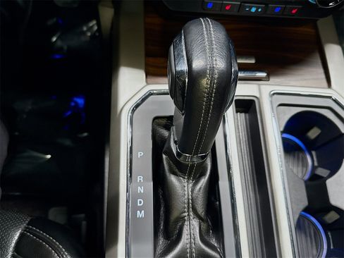 Used 2017 Ford F150 Lariat w/ Equipment Group 502A Luxury image 21