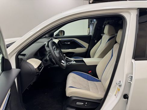 Used 2025 Acura ADX A-Spec image 14