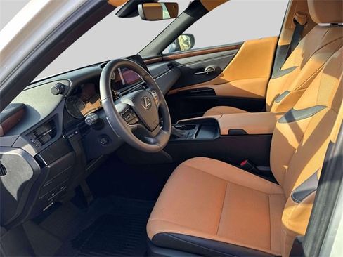 Used 2023 Lexus ES 350 w/ Premium Package image 16