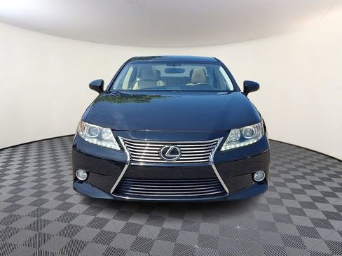 Used 2014 Lexus ES 350 w/ Premium Package FWD image 2