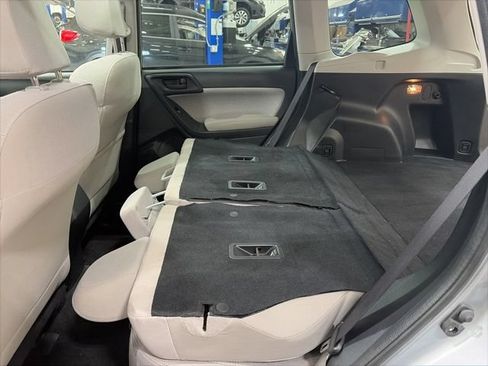 Used 2018 Subaru Forester 2.5i Premium AWD/4WD image 13