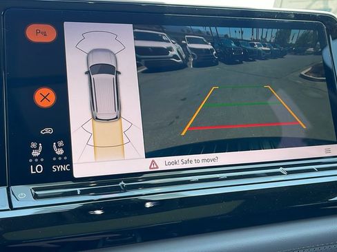 New 2025 Volkswagen Atlas Peak Edition SE image 20