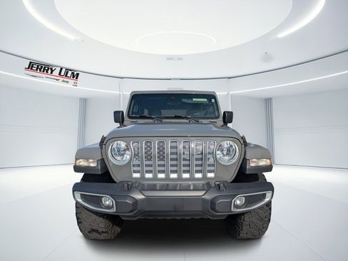 Used 2020 Jeep Wrangler Unlimited Sahara image 7