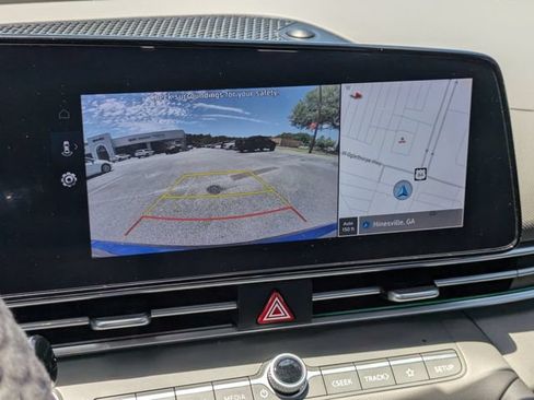 Used 2024 Hyundai Elantra SEL FWD image 20