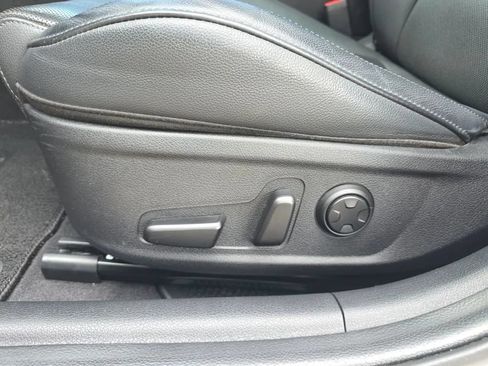 Used 2018 Kia Stinger GT1 AWD/4WD image 15