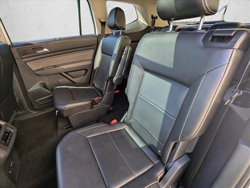 Used 2021 Volkswagen Atlas SE image 12