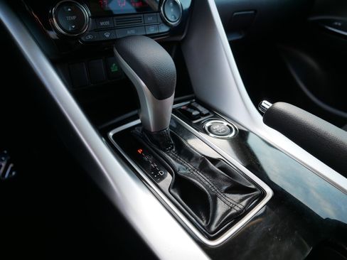 Used 2022 Mitsubishi Eclipse Cross LE image 24