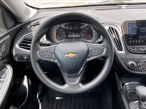 Used 2024 Chevrolet Malibu LT FWD image 10
