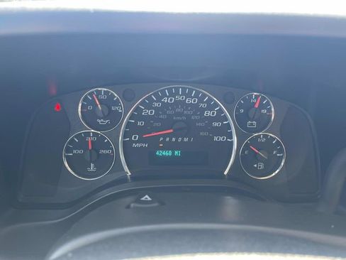 Used 2025 Chevrolet Express 3500 LT w/ LT Preferred Equipment Group RWD image 26
