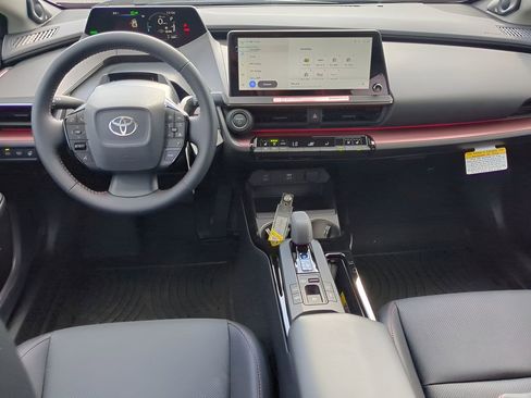 New 2026 Toyota Prius Plug-In Hybrid FWD image 21