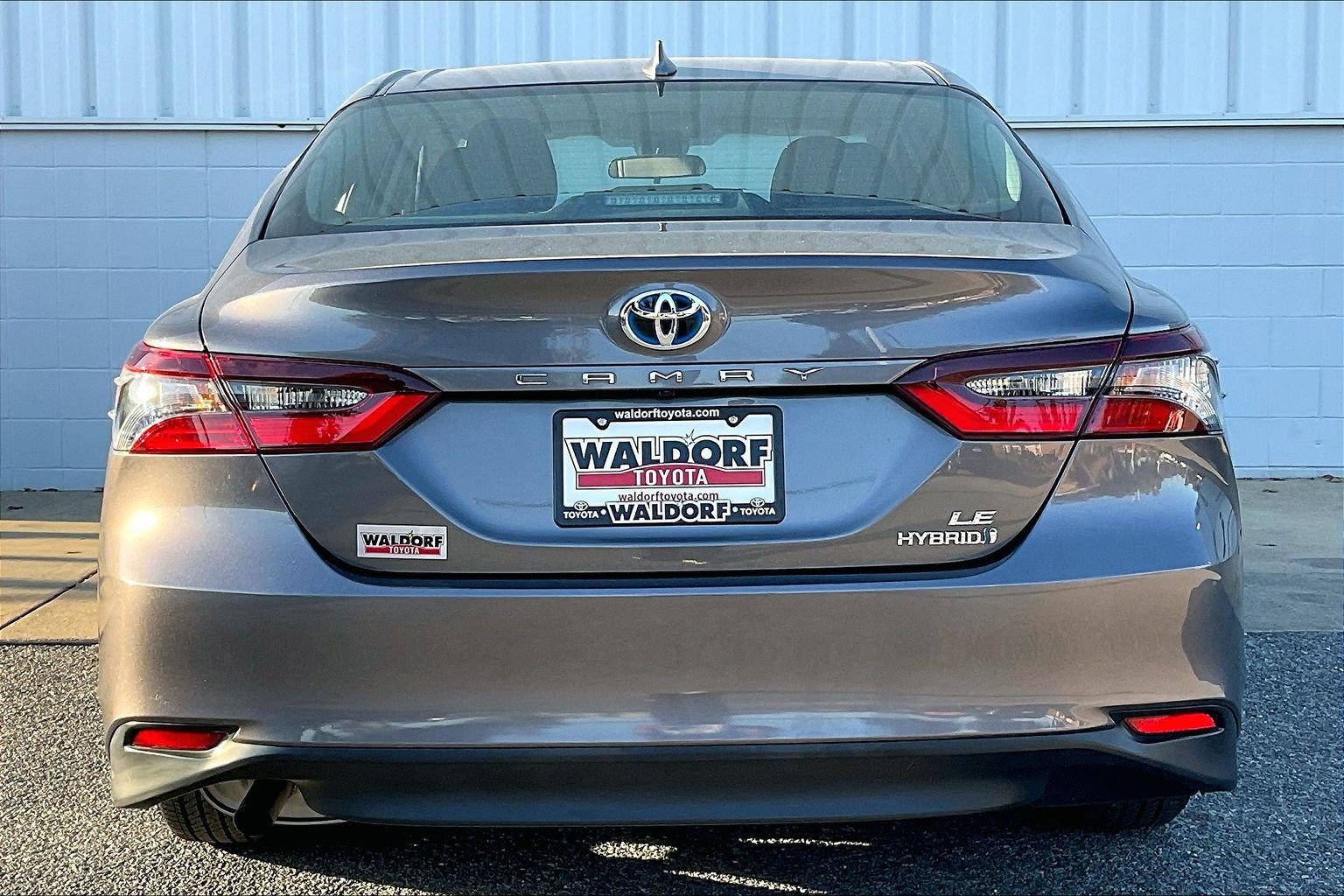 Used 2022 Toyota Camry LE FWD image 5