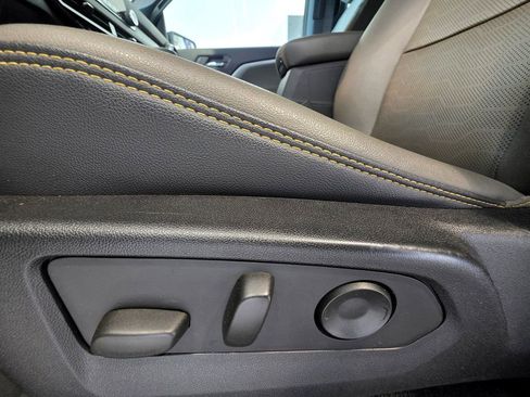 Used 2024 Chevrolet Colorado ZR2 w/ ZR2 Convenience Package III AWD/4WD image 26