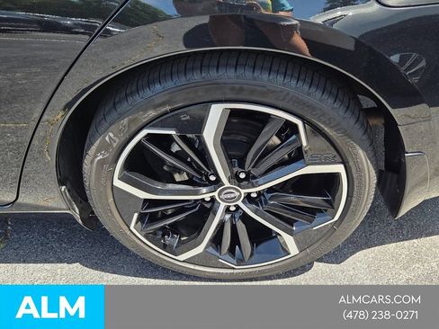 Used 2025 Nissan Altima 2.5 SR FWD image 8