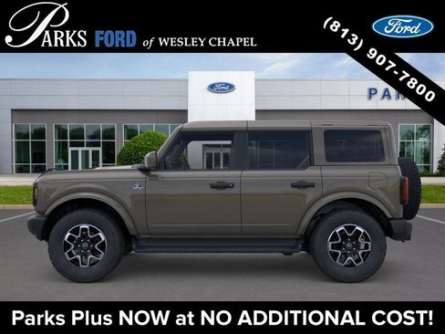 New 2026 Ford Bronco Outer Banks AWD/4WD image 3