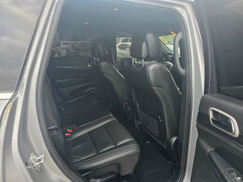 Used 2020 Jeep Grand Cherokee Limited image 12