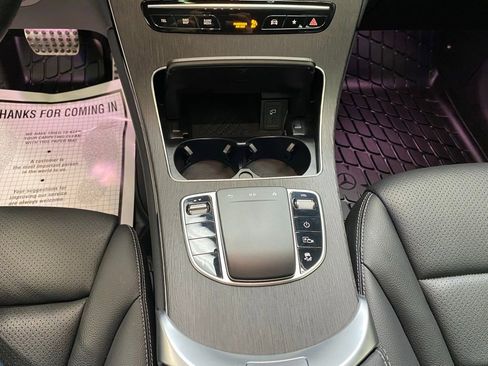 Used 2021 Mercedes-Benz GLC 300 GLC 300 image 29
