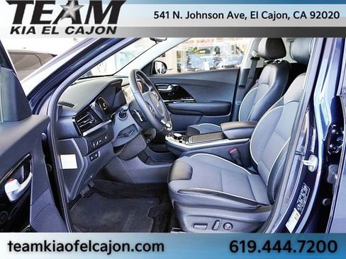 Certified 2022 Kia Niro EX FWD image 15