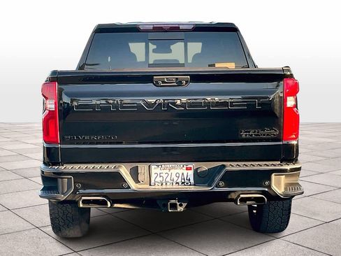 Used 2024 Chevrolet Silverado 1500 High Country w/ Midnight Edition image 7