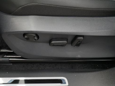 Certified 2024 Volkswagen Tiguan SE R-Line AWD/4WD image 20