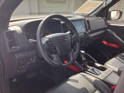 Used 2023 Nissan Frontier PRO-4X w/ Pro-4X Premium Package AWD/4WD image 15
