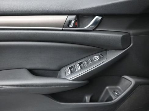 Used 2019 Honda Accord LX image 24