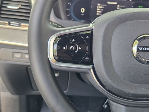 Used 2025 Volvo XC90 T8 Ultra w/ Lounge Package image 29