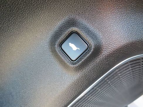 Used 2023 Acura MDX SH-AWD w/ Technology Package image 14