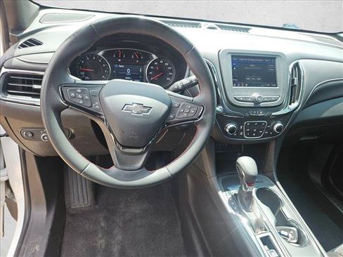 Used 2024 Chevrolet Equinox RS FWD image 17