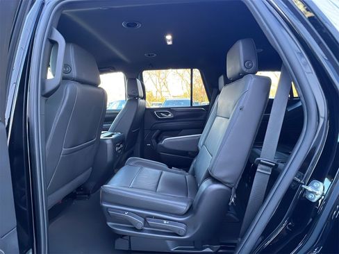 Used 2024 Chevrolet Tahoe LT image 17