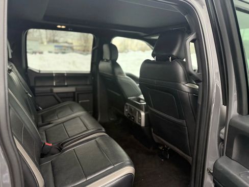 Used 2018 Ford F150 Raptor w/ Equipment Group 802A Luxury image 17