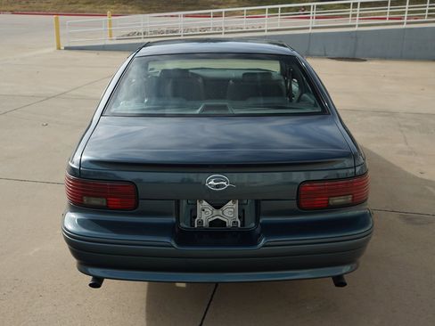 Used 1996 Chevrolet Impala SS image 10