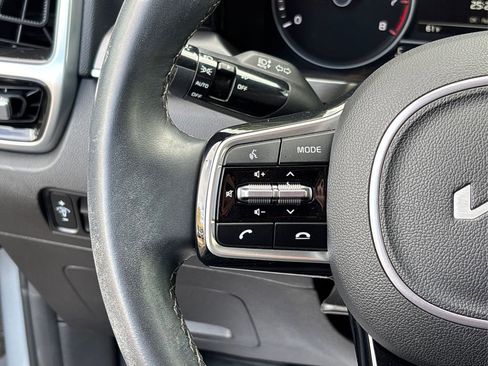 Used 2022 Kia Sorento SX image 31