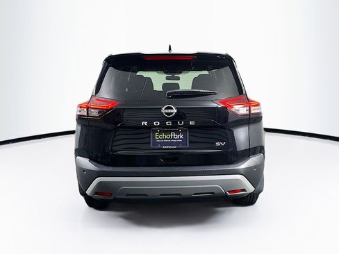 Used 2023 Nissan Rogue SV FWD image 7