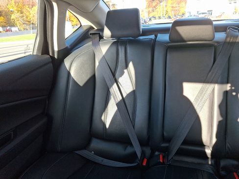 Used 2023 Acura TLX w/Technology Package image 18