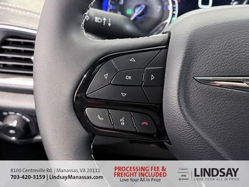 New 2026 Chrysler Pacifica Limited w/ S Appearance Package AWD/4WD image 34