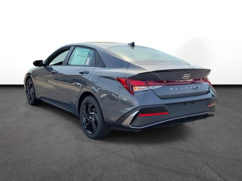 New 2026 Hyundai Elantra Sport FWD image 3