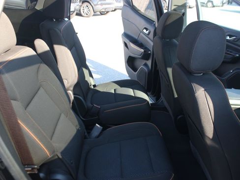Used 2023 GMC Acadia AT4 AWD/4WD image 39