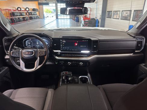 Used 2025 GMC Sierra 1500 Elevation w/ X31 Off-Road Package AWD/4WD image 16