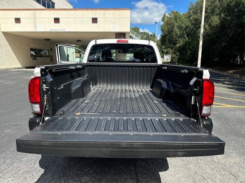 Used 2020 Toyota Tacoma SR RWD image 12