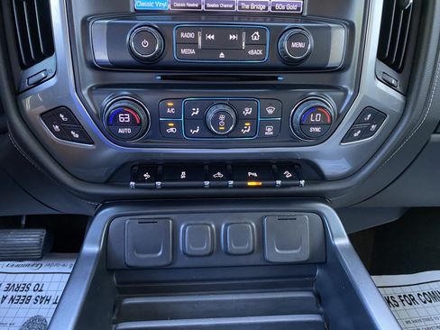 Used 2017 Chevrolet Silverado 1500 LTZ Z71 w/ LTZ Plus Package AWD/4WD image 28