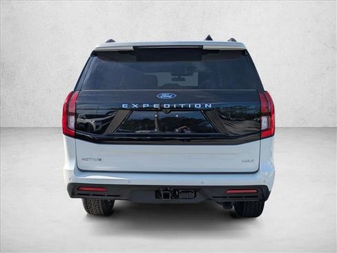 New 2025 Ford Expedition Max Active image 9