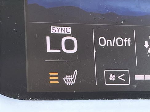 Used 2020 Subaru Legacy Premium image 19