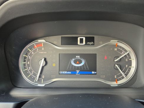 Used 2017 Honda Pilot Touring image 38