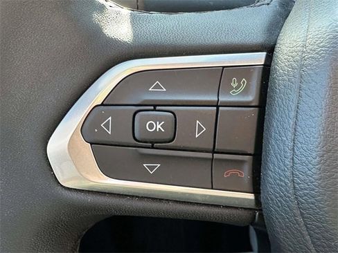 Certified 2023 Jeep Compass Limited image 31