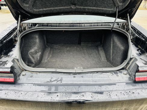 Certified 2016 Dodge Challenger SXT image 17