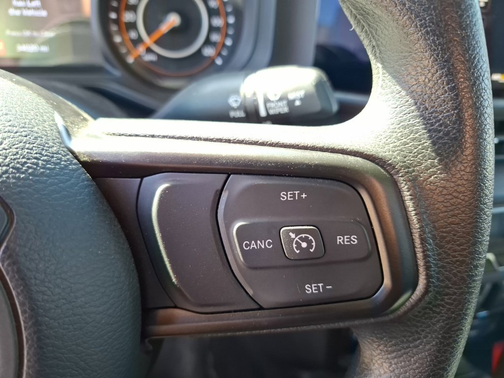 Used 2025 Jeep Gladiator Sport AWD/4WD image 18
