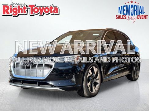 Used 2022 Audi e-tron Premium Plus w/ Premium Plus Package AWD/4WD image 1