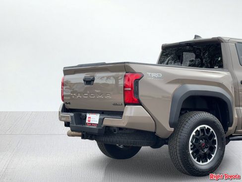 Certified 2026 Toyota Tacoma TRD Off-Road w/ TRD Off Road Premium Package AWD/4WD image 11