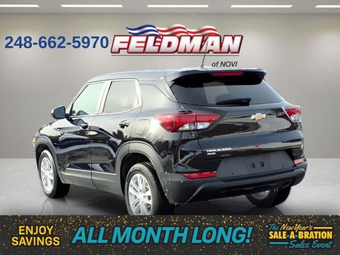 Used 2024 Chevrolet TrailBlazer LS w/ LS Convenience Package image 3