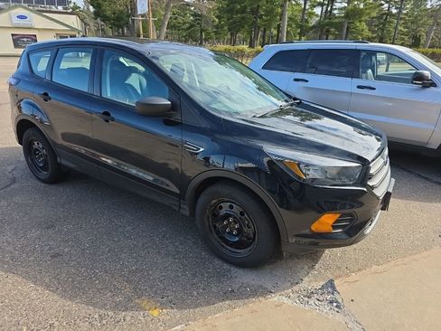 Used 2018 Ford Escape S FWD image 4